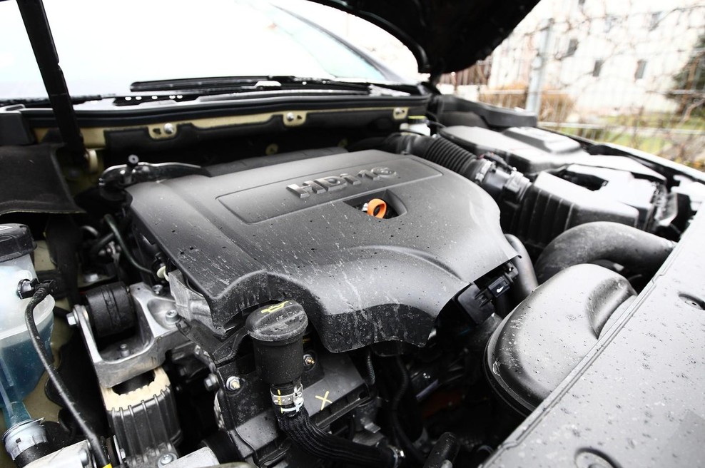 Več stotisoč Stellantisovih avtomobilov z resnimi težavami na motorju. Razpon izdelave je širok kar šest let (foto: Profimedia)