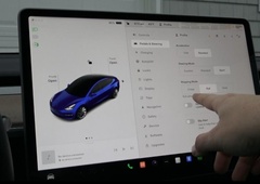 Kitajci so zaradi varnosti prepovedali razširjeno in priljubljeno funkcijo v električnih avtomobilih - bo Evropa sledila vzoru?