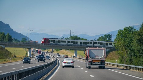 Če se boste skozi to evropsko državo zgolj peljali in ne prespali, boste morali plačati "tranzitni davek"