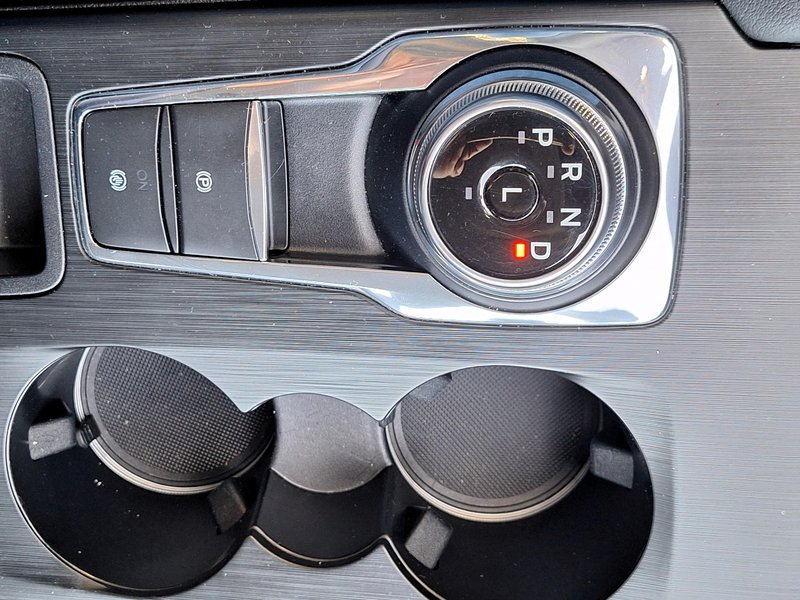 Test: Ford Kuga 2.5 Hybrid AWD Active X  – Poti in stranpoti druge mladosti
