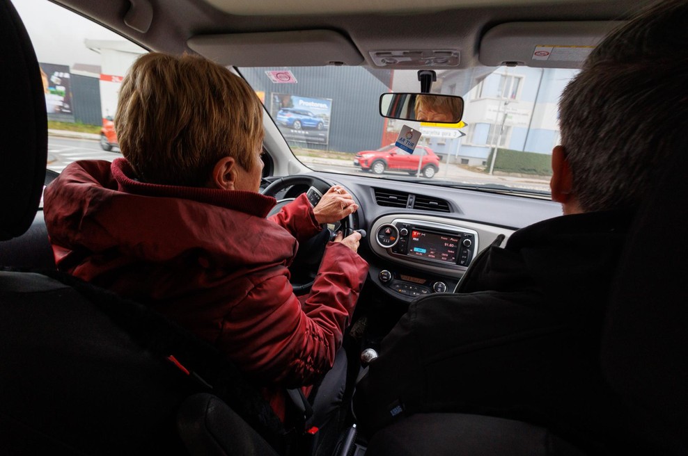 Babica (in dedek) spet za volanom v šestih slovenskih mestih (foto: promocijska fotografija)