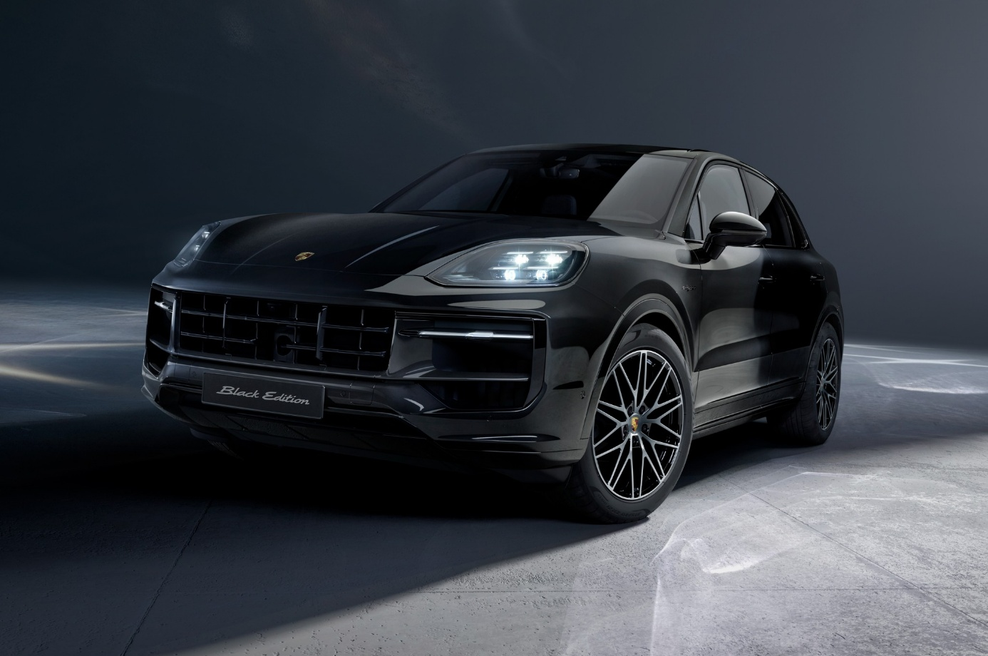 Serijsko z vsem, kar si želite: novi Cayenne Black Edition (foto: promocijska fotografija)