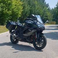 Diamanti so večni - Kawasaki Ninja 1100 SX