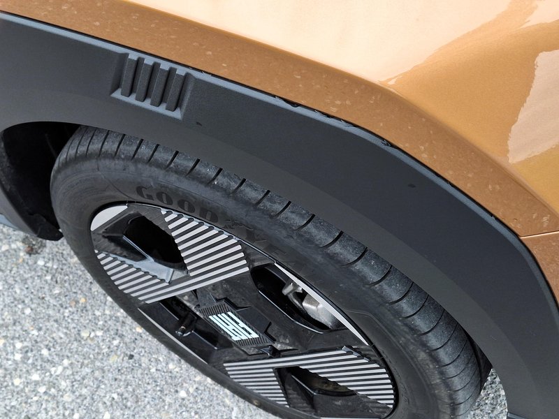 Test: Fiat Grande Panda Elettra La Prima - Igrivost simpatične odrasle medvedke