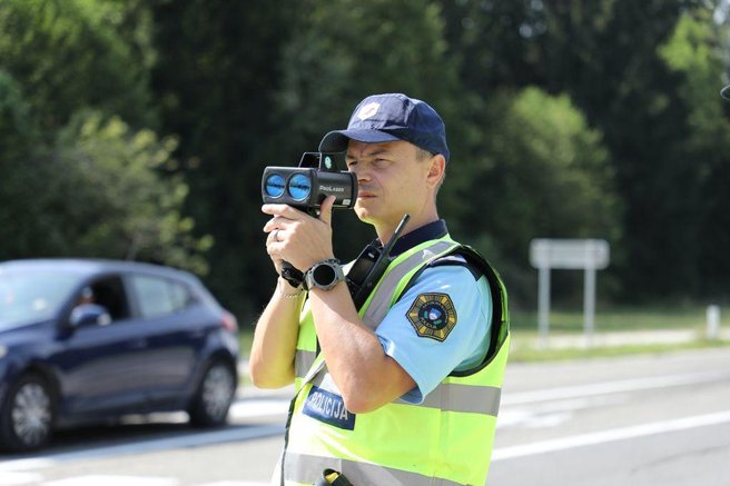 Na slovenskih cestah poostren nadzor: policija razkrila, kdaj se začne
