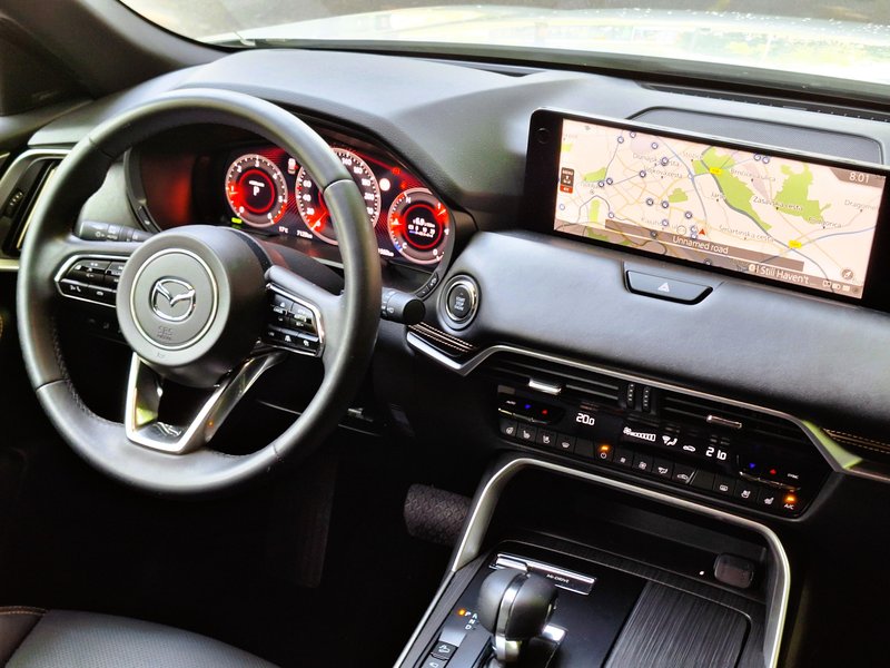 Test: Mazda CX-60 D254 8AT AWD Homura - Za lepotno kirurgijo še ni pravi čas