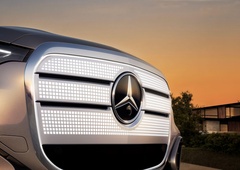 Mercedes-Benz se vrača v preteklost. To bo retro obraz novega SUV-ja