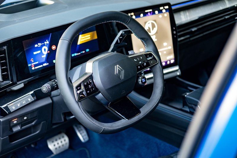 Test: Renault Rafale E-Tech 300 4x4 - Bi odšteli 60 tisočakov za Renaulta?