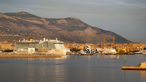 Gradnja mostu, ki bo povezal največji italijanski otok s celino, je odobrena. Jasno je tudi, do kdaj bo dokončan