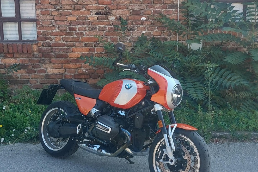 Oranžno, ki te ljubim, oranžno - BMW R 12 S