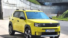 Test: Fiat Grande Panda 1.2 Hybrid - Italijanski retro šarm, ki obožuje oglatost
