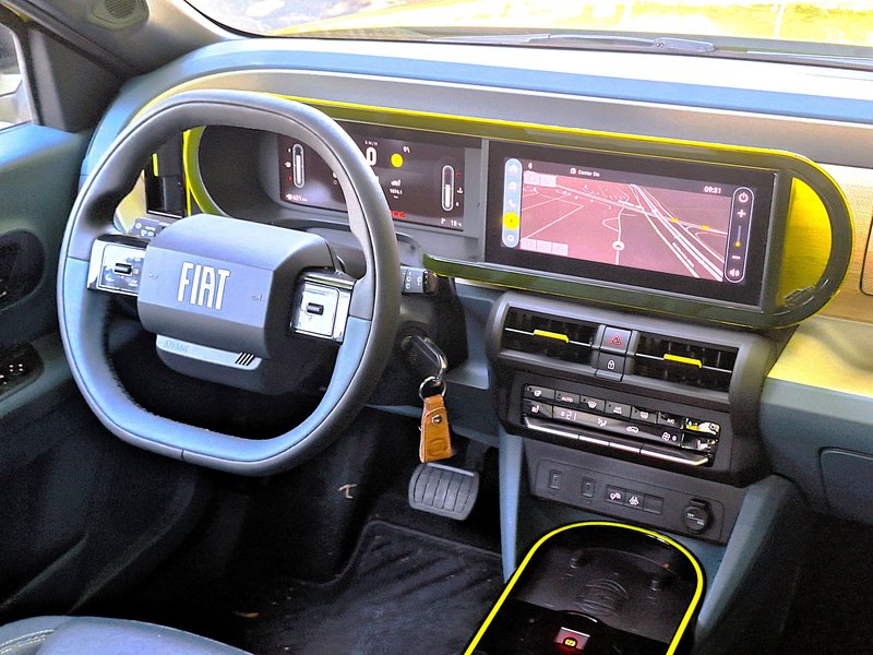 Test: Fiat Grande Panda 1.2 Hybrid - Italijanski retro šarm, ki obožuje oglatost
