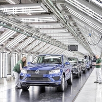 Dvojna upokojitev pri Volkswagnu, tudi novega električnega enoprostorca ne bo