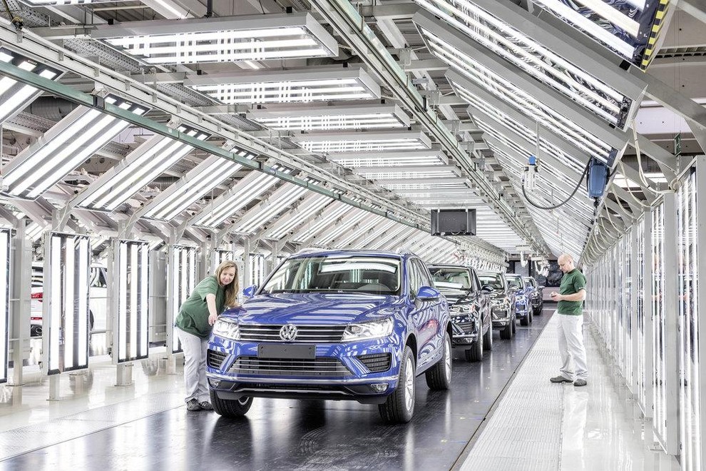 Dvojna upokojitev pri Volkswagnu, tudi novega električnega enoprostorca ne bo