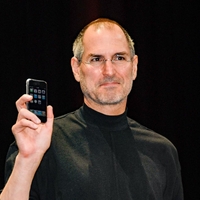 Steve Jobs opozarjal že leta 1995: napaka, ki danes tepta nemško avtomobilsko industrijo