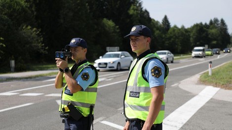 Radarji so se skoraj pregreli, največ prehitrih v naseljih