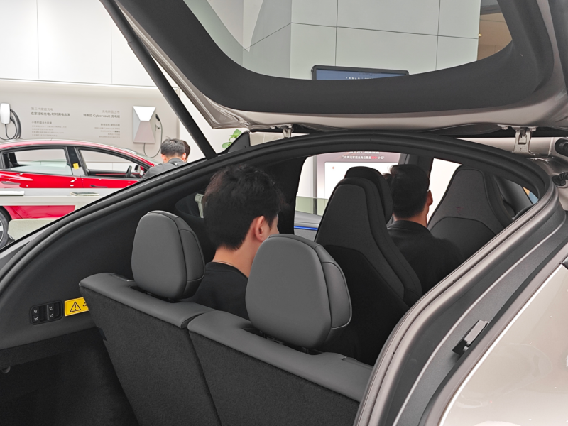 Tesla Model Y L