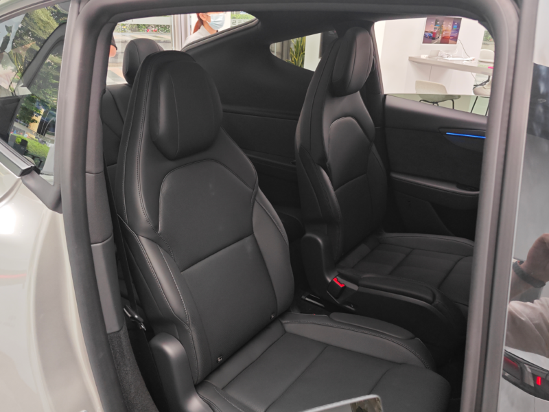 Tesla Model Y L