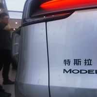 Tesla je predstavila šest sedežni Model Y, a pogled na tretjo vrsto vzbuja številne dvome. Izkazalo se je, da upravičeno