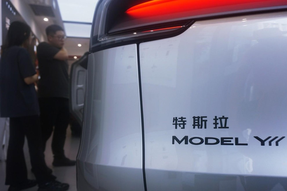Tesla je predstavila šest sedežni Model Y, a pogled na tretjo vrsto vzbuja številne dvome. Izkazalo se je, da upravičeno