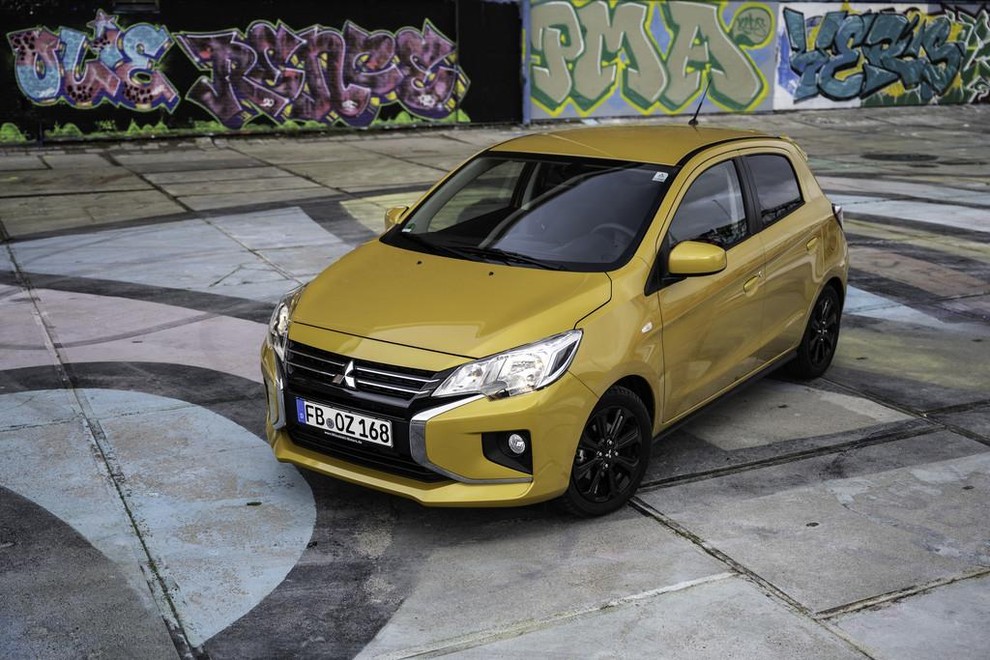 2. mesto: Mitsubishi Space Star - 12.890 evrov Mitsubishijev najmanjši evropski model je reden gost med najcenejšimi avtomobili na slovenskem …