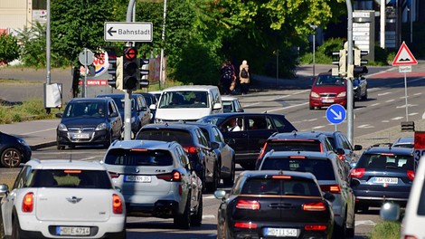 Ta evropska država je dosegla rekord po številu registriranih avtomobilov. Imajo jih skoraj 50 milijonov