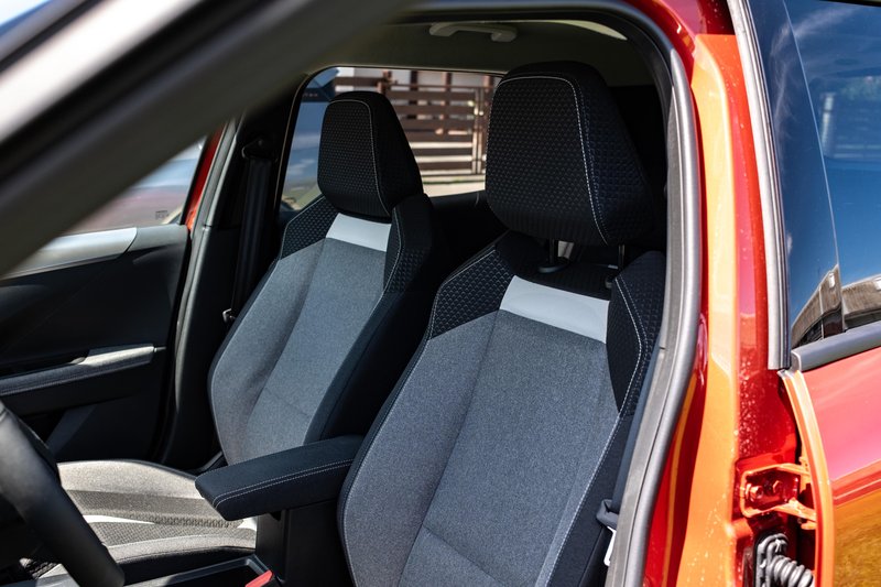 Opel Frontera GS 1.2 Turbo Hibrid 48V
