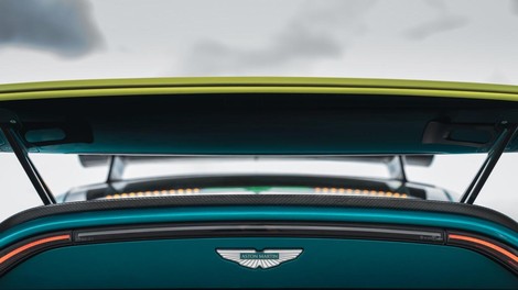 Formula 1, varnostni avto - Aston Martin Vantage S