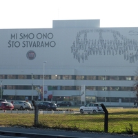 Domači delavci v "srbskem Detroitu" nočejo delati za 600 evrov, zato prihajajo drugi