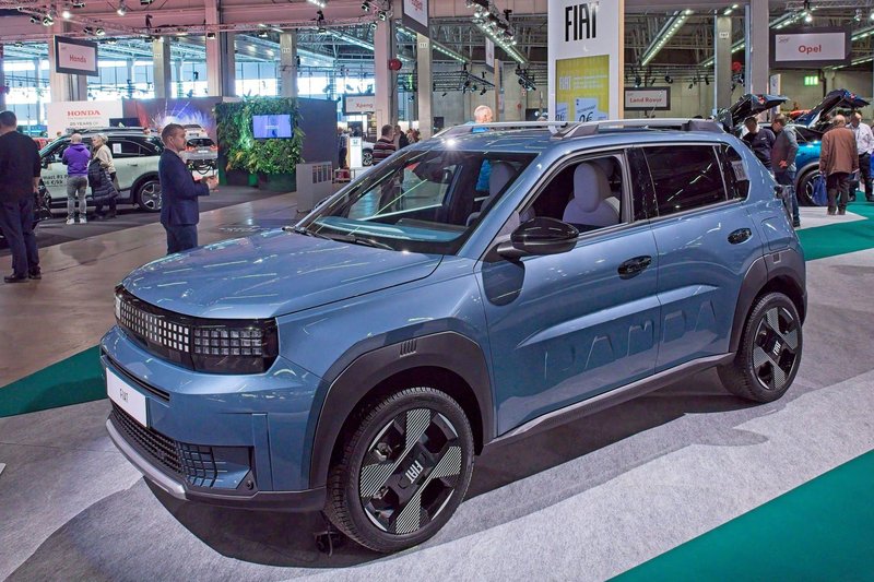 Domači delavci v "srbskem Detroitu" nočejo delati za 600 evrov, zato prihajajo drugi