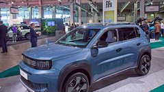 Domači delavci v "srbskem Detroitu" nočejo delati za 600 evrov, zato prihajajo drugi
