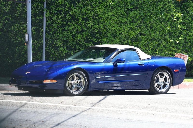 Paul McCartney - Chevrolet Corvette C5