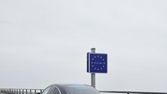 Mercedes-Benz - 1200 km z enim polnjenjem, baterija s trdim elektrolitom