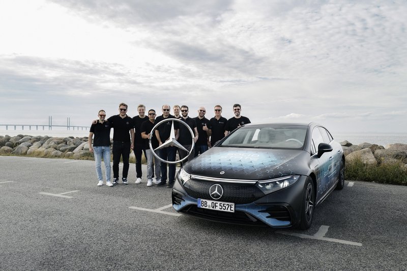 Mercedes-Benz - 1200 km z enim polnjenjem, baterija s trdim elektrolitom