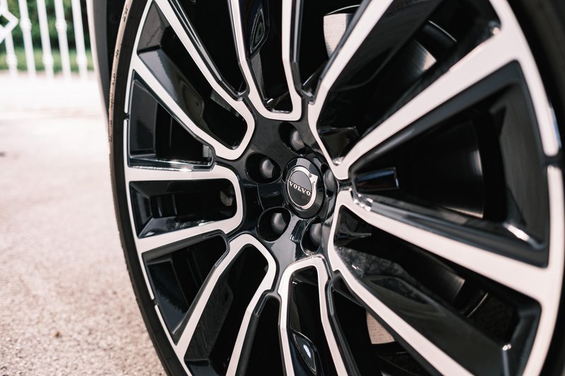 Volvo XC90 T8