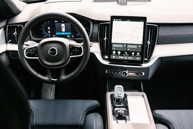 Volvo XC90 T8