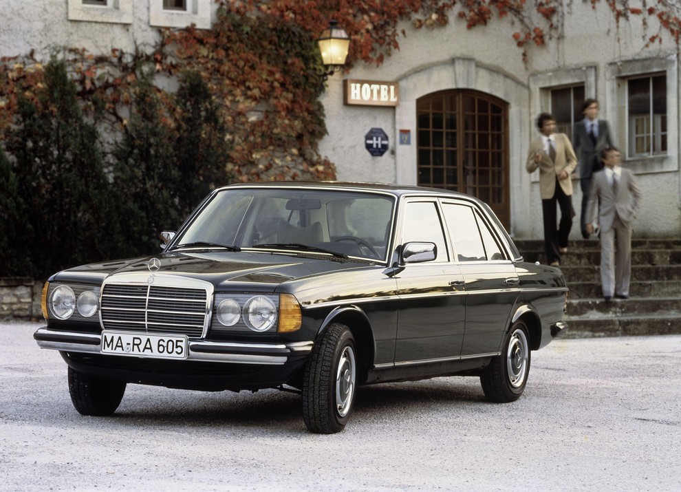 2. Mercedes-Benz razred E (W123 in W124) Modela W123 in W124 veljata za “neuničljivi Mercedes”. Zasnovana sta bila v času, …