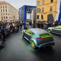 Velikan stavi na umetno inteligenco - znesek, ki ga bodo investirali pa šokanten