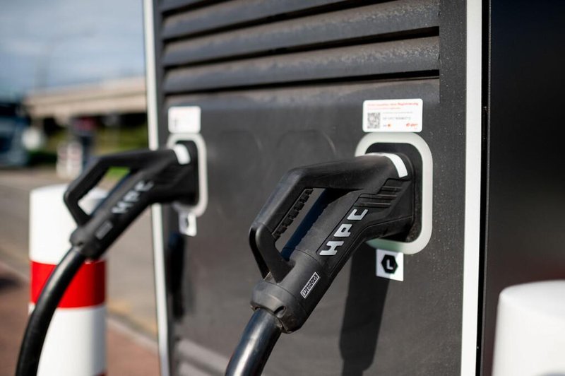 Električna realnost: leta 2030 deset minut polnjenja za 400 kilometrov
