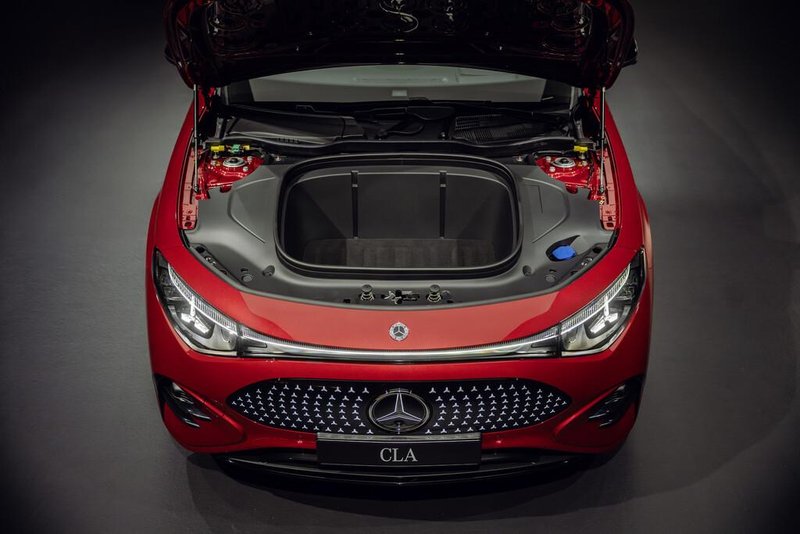 NOVO V SLOVENIJI: Mercedes-Benz CLA – Najpametnejši doslej