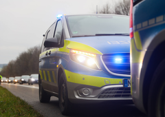 Policisti ustavili voznico v rožnatem avtomobilu in obstali kot vkopani: ko so videli, kaj vozi naokrog, so popadali na zadnjice
