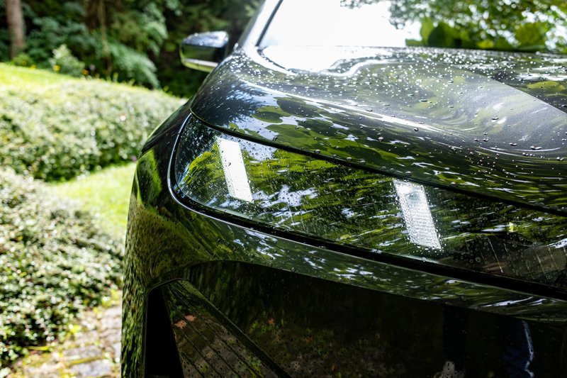 BMW iX xDrive60