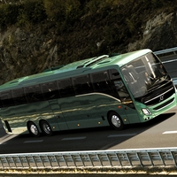 Avtobus z gigantskim baterijskim sklopom lahko prevozi do 700 kilometrov