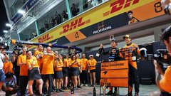 VN Singapurja Russellu, McLaren že konstruktorski prvak