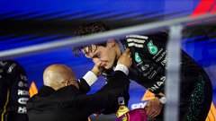 VN Singapurja Russellu, McLaren že konstruktorski prvak