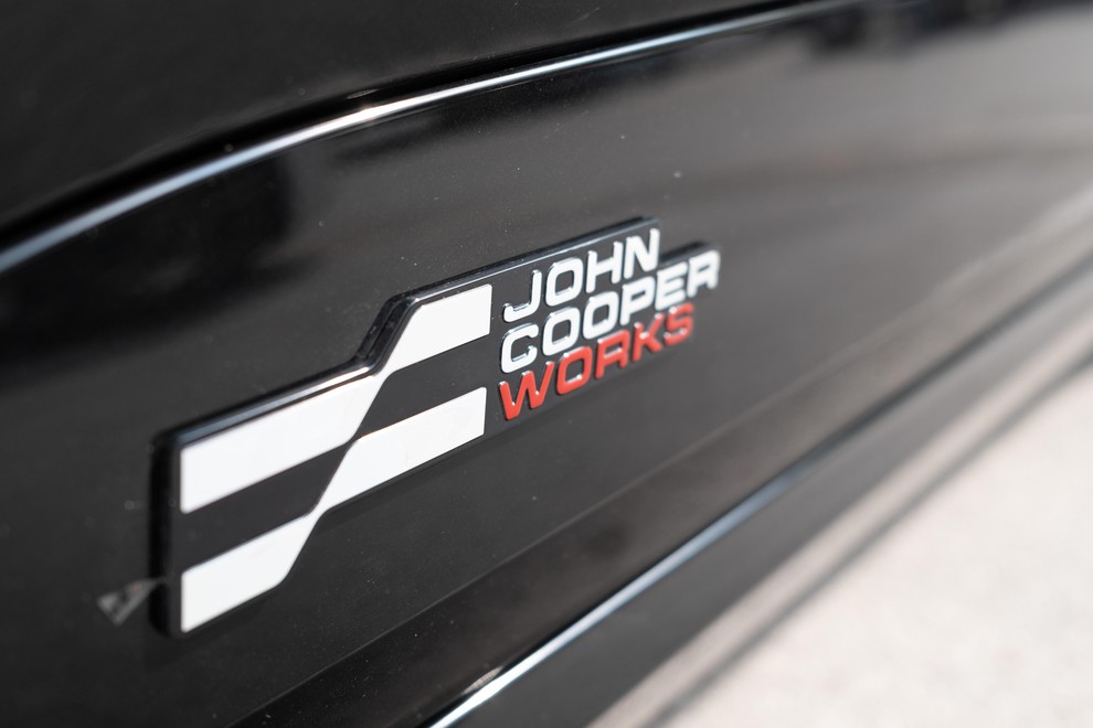 MINI Aceman JCW E