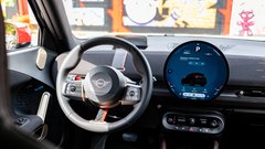 MINI Aceman JCW E