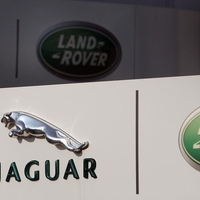 Jaguar Land Rover bo ponovno zagnal proizvodnjo. Znan je tudi datum