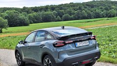 Test: Citroën C4 Hybrid 145 Business – Ponovno vstajenje