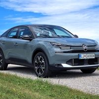 Test: Citroën C4 Hybrid 145 Business – Ponovno vstajenje